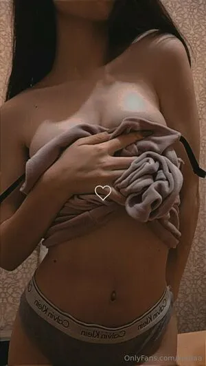 Kiariaa OnlyFans Leaked Free Thumbnail Picture - #S2CvsC5tP3