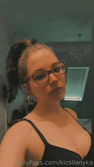 Kicsilanyka OnlyFans Leaked Free Thumbnail Picture - #YAFKIUSalQ