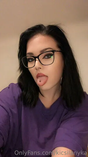 Kicsilanyka OnlyFans Leaked Free Thumbnail Picture - #m3IDzJ2u35