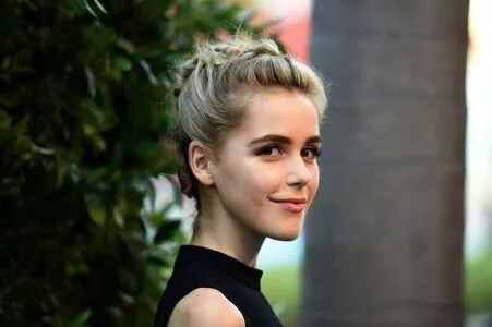 Kiernan Shipka OnlyFans Leaked Free Thumbnail Picture - #4p34LsFSwy