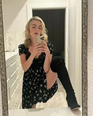 Kiernan Shipka OnlyFans Leaked Free Thumbnail Picture - #C1UunPrGzO