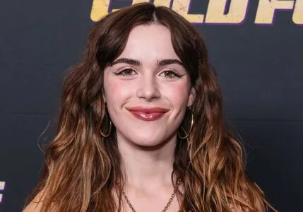 Kiernan Shipka OnlyFans Leaked Free Thumbnail Picture - #FUTUmED62g