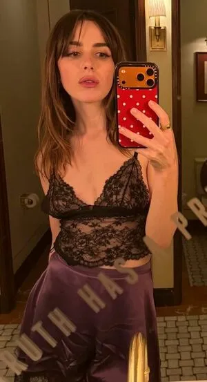 Kiernan Shipka OnlyFans Leaked Free Thumbnail Picture - #ah2Wxxyt7A