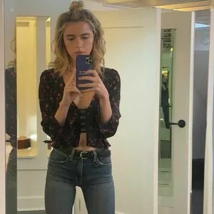 Kiernan Shipka OnlyFans Leaked Free Thumbnail Picture - #dTRZH2t5Pi