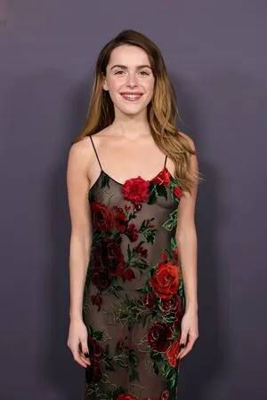 Kiernan Shipka OnlyFans Leaked Free Thumbnail Picture - #guNN4bceNN
