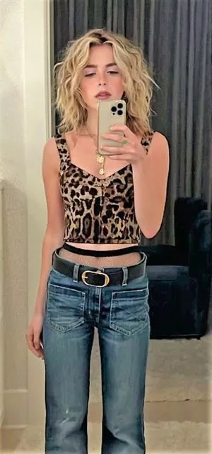 Kiernan Shipka OnlyFans Leaked Free Thumbnail Picture - #nrLb1GJp2g