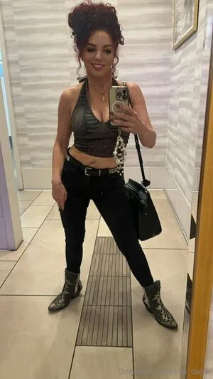 Kiki Daire OnlyFans Leaked Free Thumbnail Picture - #PP2BF2Y95s