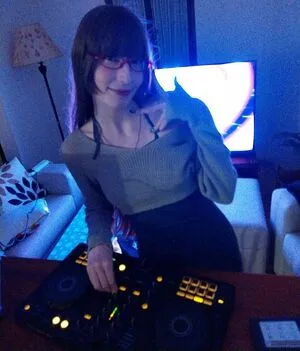 Kiki Glitter Cosplay OnlyFans Leaked Free Thumbnail Picture - #hKtV2lyym9