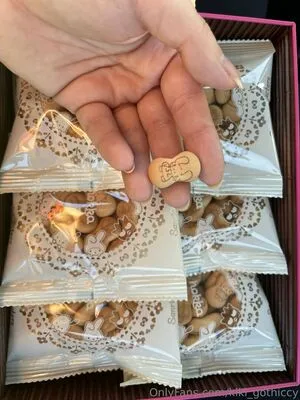 Kiki Gothiccy OnlyFans Leaked Free Thumbnail Picture - #kFlLybLAZ8