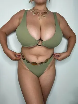 Kiki Isabella OnlyFans Leaked Free Thumbnail Picture - #uRKFEBMjlF