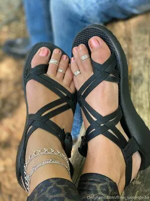 Kikii Kitten OnlyFans Leaked Free Thumbnail Picture - #1BiYPige9D