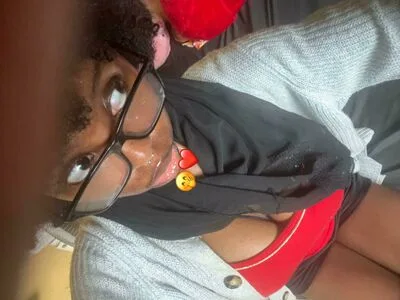 Kikiolaola OnlyFans Leaked Free Thumbnail Picture - #3QoCZYFUVD