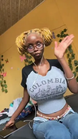 Kikiolaola OnlyFans Leaked Free Thumbnail Picture - #k4p1JJDs3r