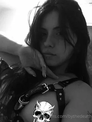 Kikithedeath OnlyFans Leaked Free Thumbnail Picture - #i4y4RWAsP7