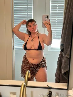 Kikiwflower OnlyFans Leaked Free Thumbnail Picture - #U3gtErzuiO