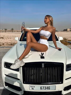 Killer Katrin OnlyFans Leaked Free Thumbnail Picture - #SKxkg5OM6M