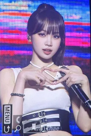 Kim Chaewon OnlyFans Leaked Free Thumbnail Picture - #1LIU03V3Ei