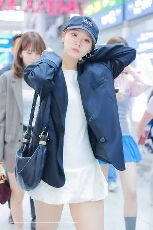 Kim Chaewon OnlyFans Leaked Free Thumbnail Picture - #34D142ZQmP