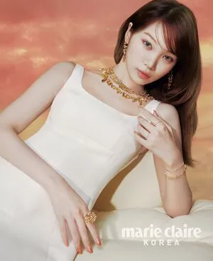 Kim Chaewon OnlyFans Leaked Free Thumbnail Picture - #4CbJpjg4q7