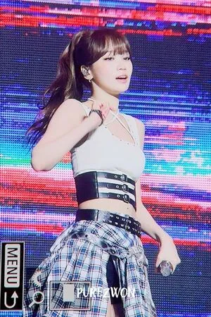 Kim Chaewon OnlyFans Leaked Free Thumbnail Picture - #4Ff3pLexXk