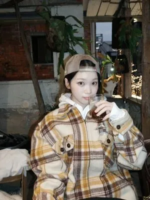 Kim Chaewon OnlyFans Leaked Free Thumbnail Picture - #5sgUtG5sOf