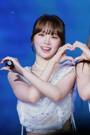 Kim Chaewon OnlyFans Leaked Free Thumbnail Picture - #5wprdFZkYJ