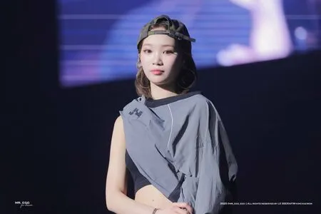 Kim Chaewon OnlyFans Leaked Free Thumbnail Picture - #6BTpmg1CH1