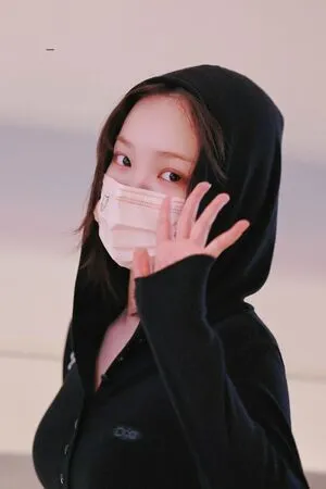 Kim Chaewon OnlyFans Leaked Free Thumbnail Picture - #8iKY6Q4c2M