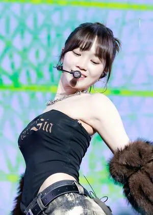 Kim Chaewon OnlyFans Leaked Free Thumbnail Picture - #9439039rkH