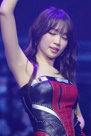 Kim Chaewon OnlyFans Leaked Free Thumbnail Picture - #95ajv2SW6B