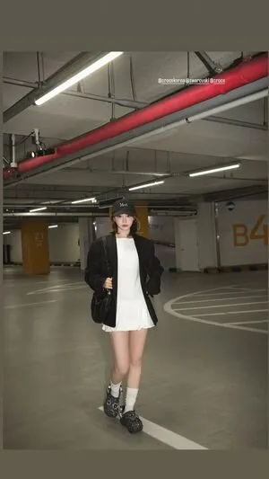 Kim Chaewon OnlyFans Leaked Free Thumbnail Picture - #AdWMSXDNcg