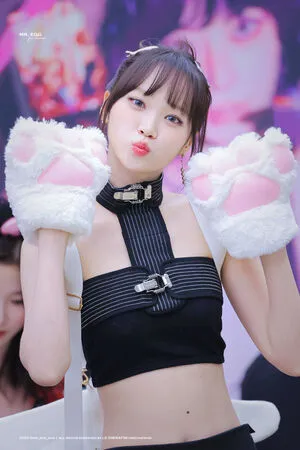 Kim Chaewon OnlyFans Leaked Free Thumbnail Picture - #BlrKIKxSIZ