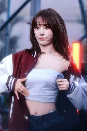 Kim Chaewon OnlyFans Leaked Free Thumbnail Picture - #Bo93kXEx43