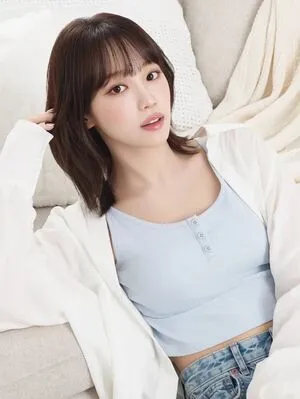Kim Chaewon OnlyFans Leaked Free Thumbnail Picture - #DyT6EEcLXl