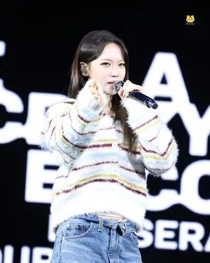 Kim Chaewon OnlyFans Leaked Free Thumbnail Picture - #ECYA56PwjH