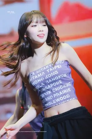 Kim Chaewon OnlyFans Leaked Free Thumbnail Picture - #EV1bjsihxA