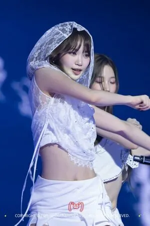 Kim Chaewon OnlyFans Leaked Free Thumbnail Picture - #ExUS0JCPH8