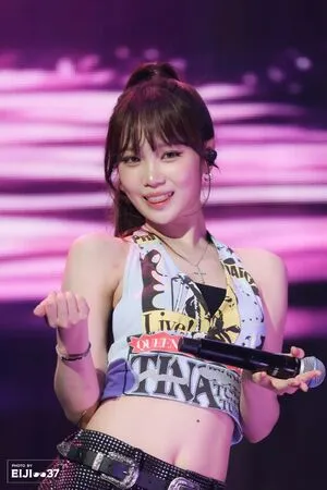 Kim Chaewon OnlyFans Leaked Free Thumbnail Picture - #FKip2ugaei