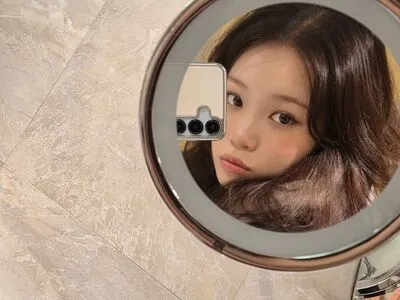 Kim Chaewon OnlyFans Leaked Free Thumbnail Picture - #G5kfx95win