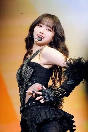 Kim Chaewon OnlyFans Leaked Free Thumbnail Picture - #I2Etc70nvy