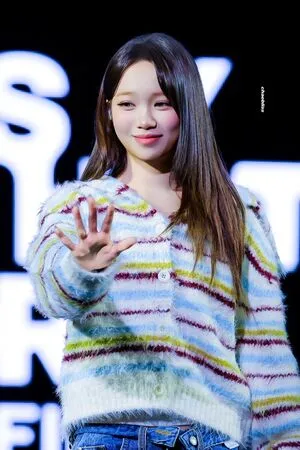 Kim Chaewon OnlyFans Leaked Free Thumbnail Picture - #I5mzobl3ia