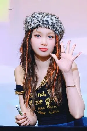 Kim Chaewon OnlyFans Leaked Free Thumbnail Picture - #K7dv035KWG