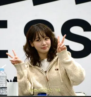 Kim Chaewon OnlyFans Leaked Free Thumbnail Picture - #LnwK116XAk