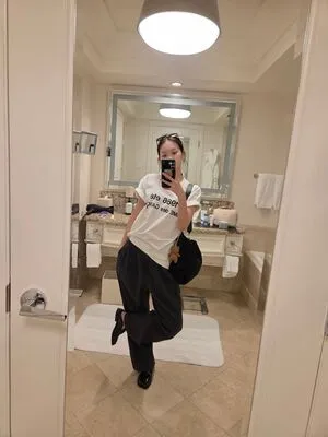 Kim Chaewon OnlyFans Leaked Free Thumbnail Picture - #N6WQnuQ8pg