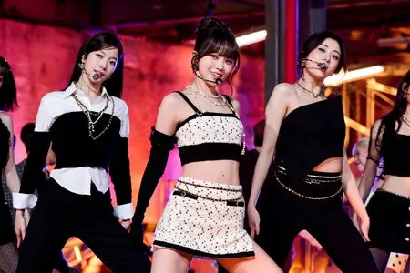 Kim Chaewon OnlyFans Leaked Free Thumbnail Picture - #OcQhyaQgrj