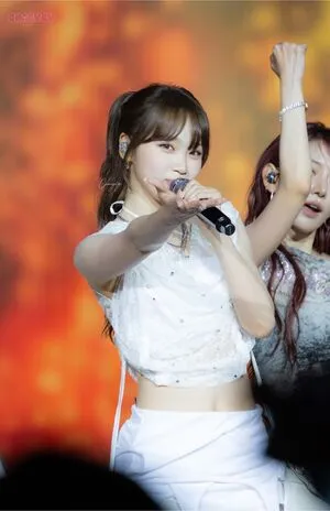 Kim Chaewon OnlyFans Leaked Free Thumbnail Picture - #OhozSopUdy