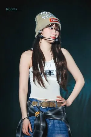 Kim Chaewon OnlyFans Leaked Free Thumbnail Picture - #OsI1oqVPKh