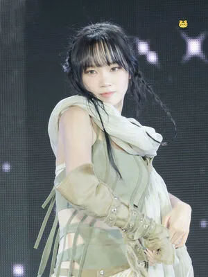 Kim Chaewon OnlyFans Leaked Free Thumbnail Picture - #RBdbrM2yxg