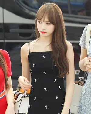 Kim Chaewon OnlyFans Leaked Free Thumbnail Picture - #S29Xb8iNbJ