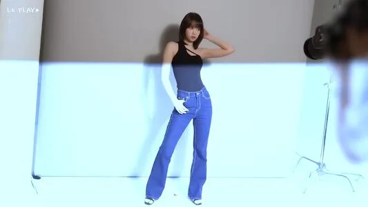 Kim Chaewon OnlyFans Leaked Free Thumbnail Picture - #SPXbYb90rC